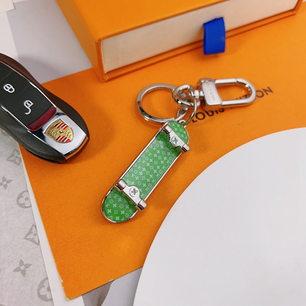 ブランドキーホルダー側面デザイン